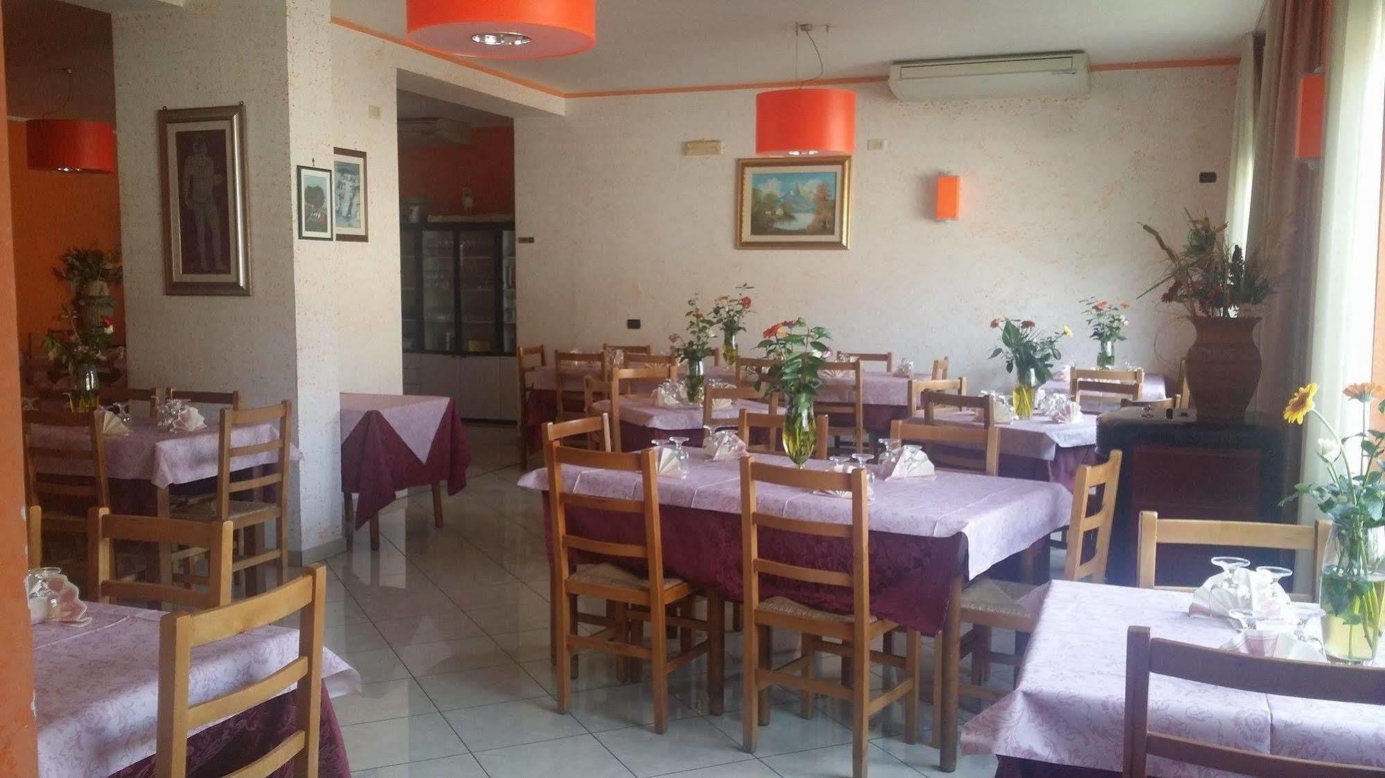 Hotel Mistef Falerna Εξωτερικό φωτογραφία