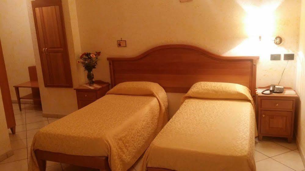 Hotel Mistef Falerna Εξωτερικό φωτογραφία